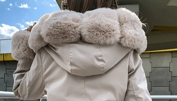 ANGELIE - Kapuzen Langarm Kunstpelz