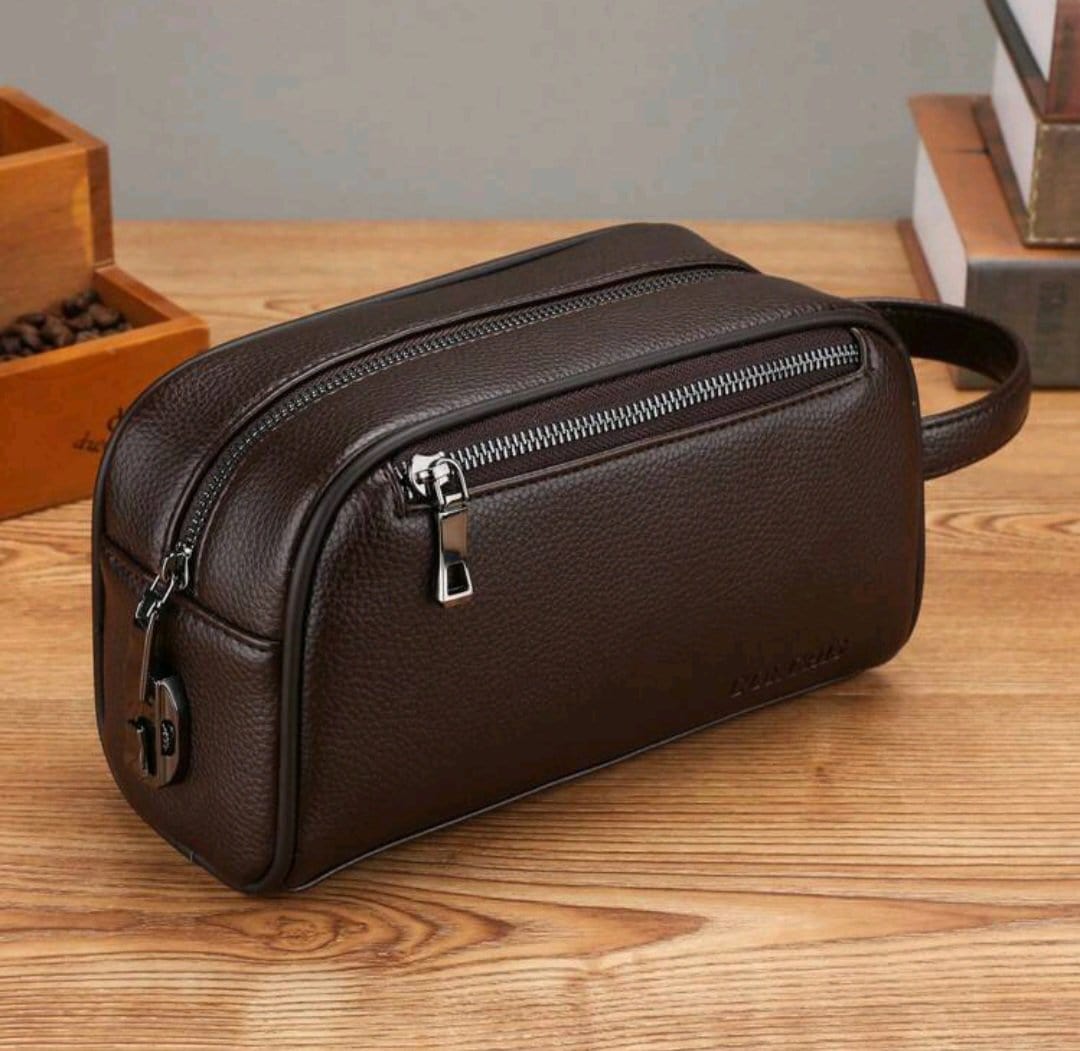 BOB - Herrenhandtasche mit Doppelreißverschluss 2024