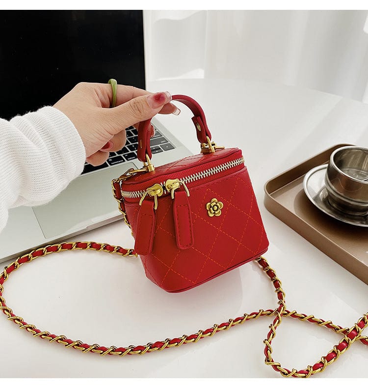 DORI - Mini-Schultertasche in Beutelform
