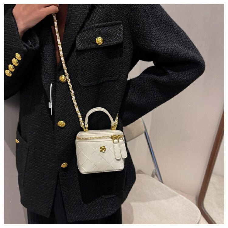 DORI - Mini-Schultertasche in Beutelform