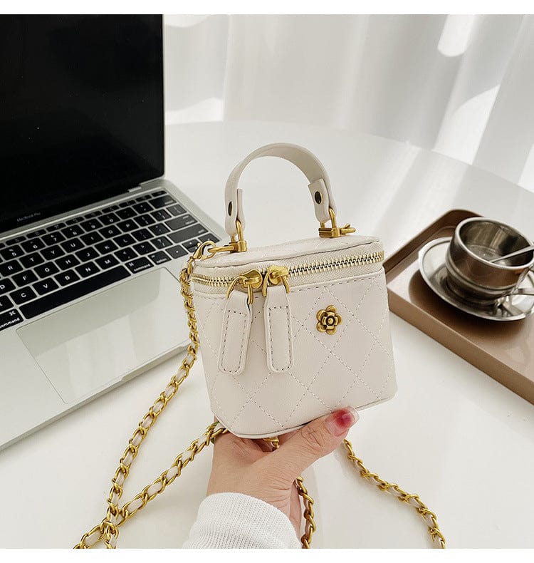 DORI - Mini-Schultertasche in Beutelform