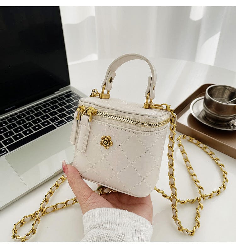 DORI - Mini-Schultertasche in Beutelform
