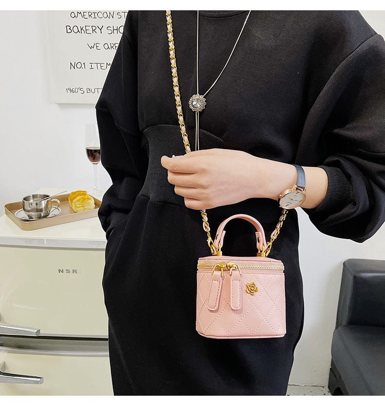 DORI - Mini-Schultertasche in Beutelform
