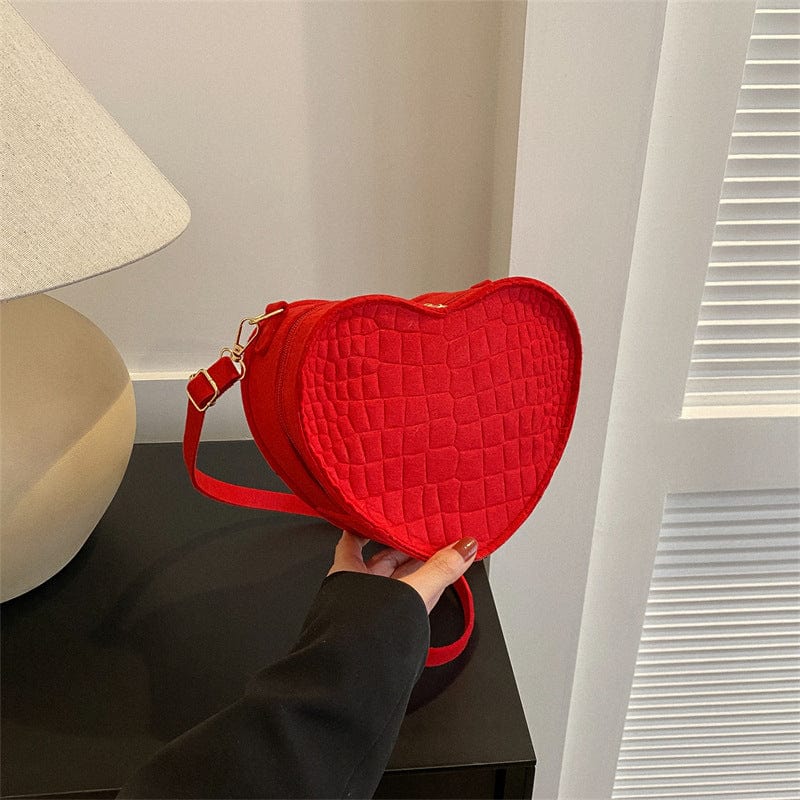 GIA - Umhängetasche mit Herzdesign