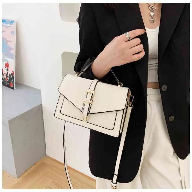 POE - Kleine Umhängetaschen im Umschlagstil 2024