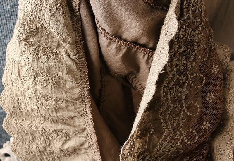 ZETA - Layer Lace Hose mit weitem Bein