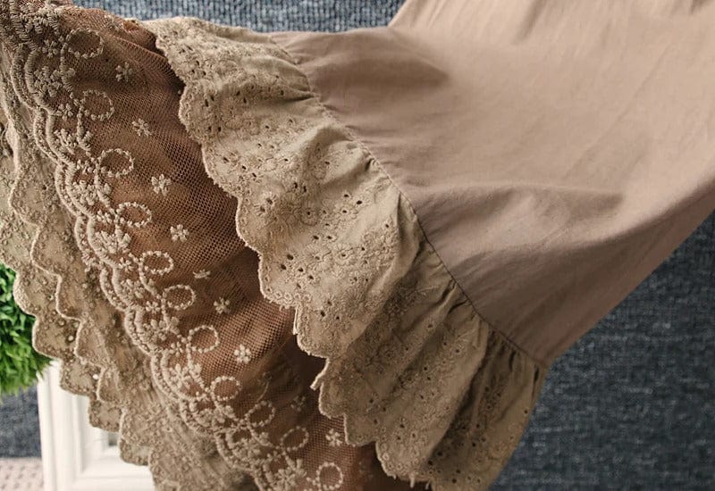 ZETA - Layer Lace Hose mit weitem Bein