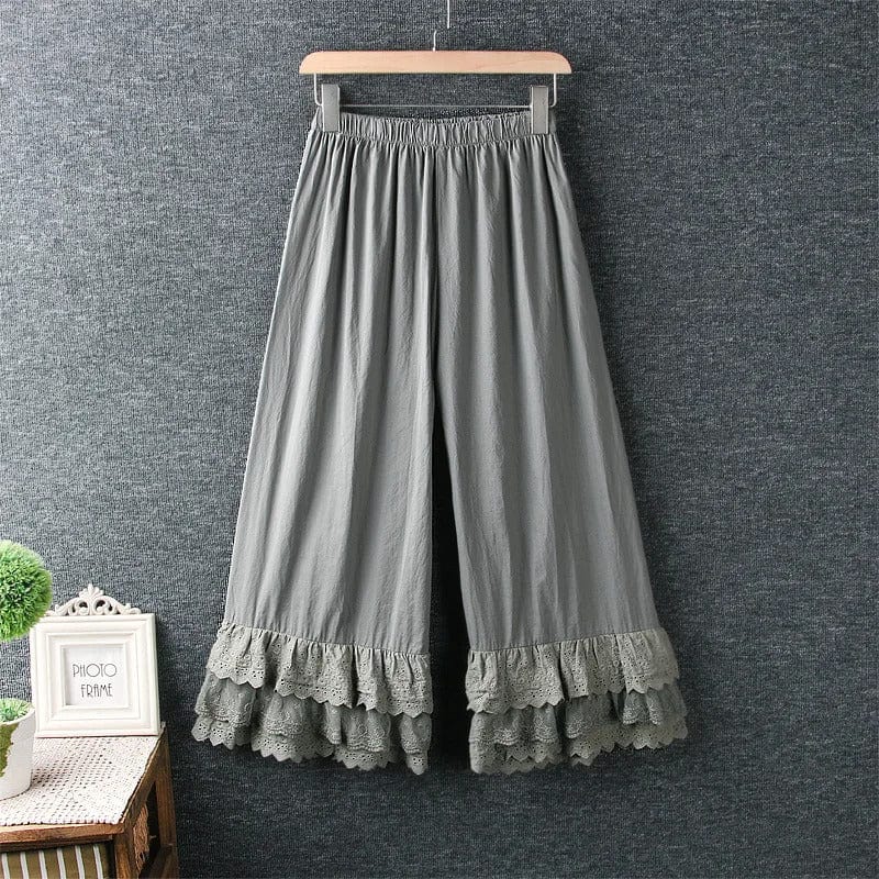 ZETA - Layer Lace Hose mit weitem Bein